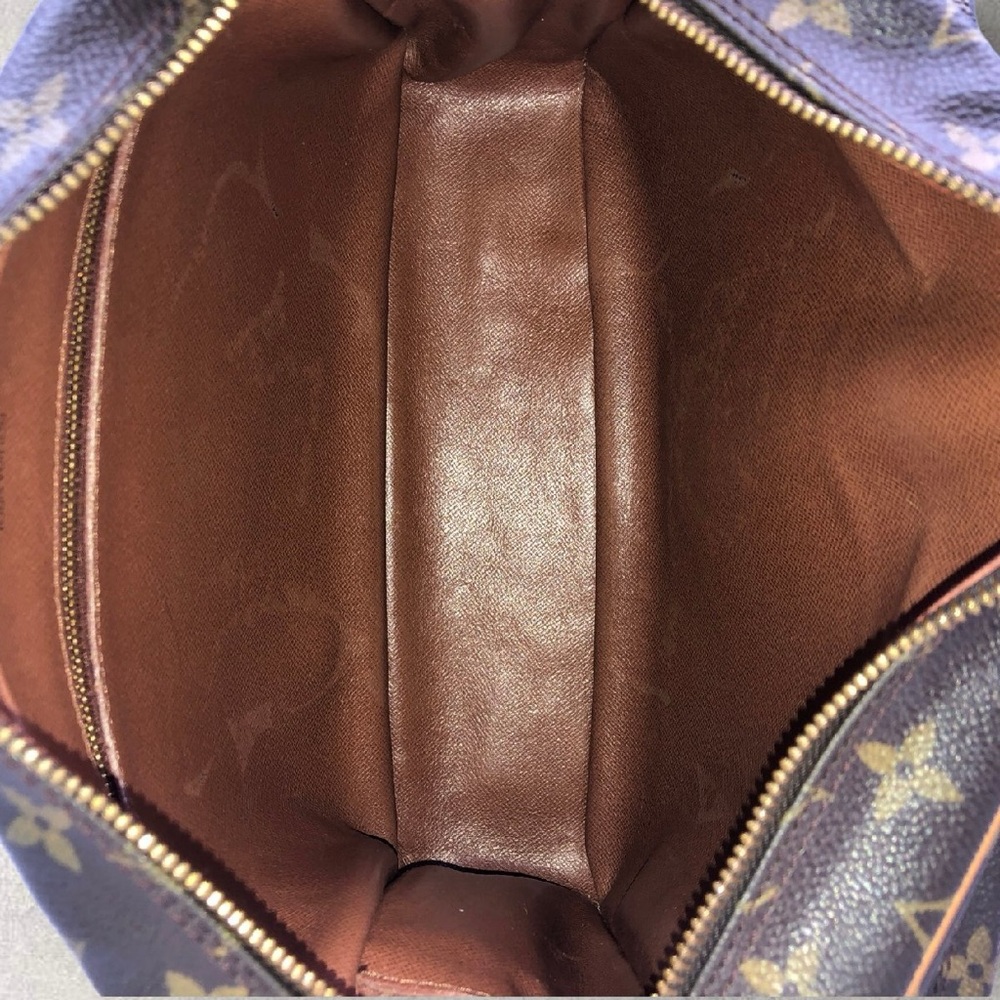 Louis Vuitton Nile Crossbody Shoulder BAG - Picture 9 of 10